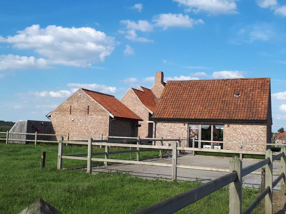 B&B 'T Hoveke Wingene Exterior photo